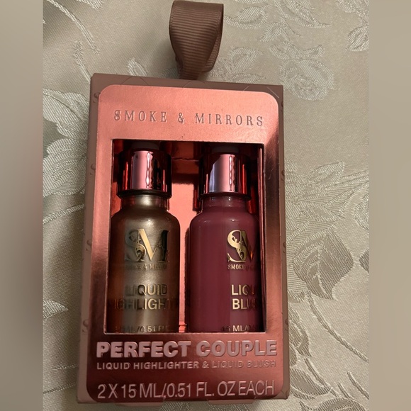 Smoke & Mirrors Perfect Couple Liquid Highlighter & Blush Set – New in Box - Picture 2 of 3
